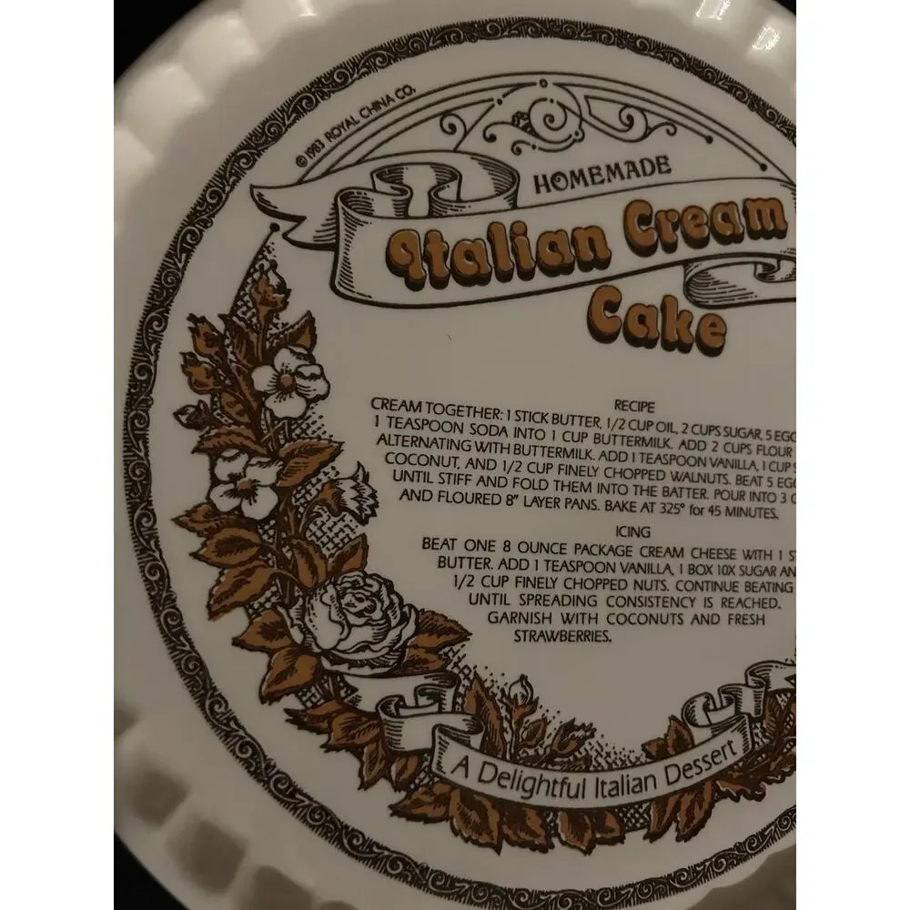 1983 Royal China Co Homemade Italian Cake 11.5